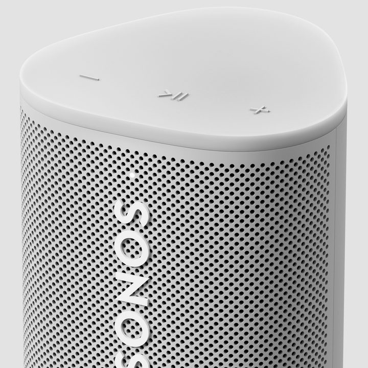Sonos Roam SL top panel close-up.