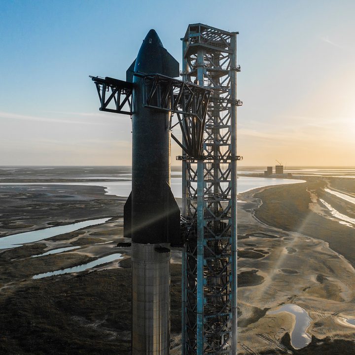 SpaceX's Starship spacecraft atop the Super Heavy booster.