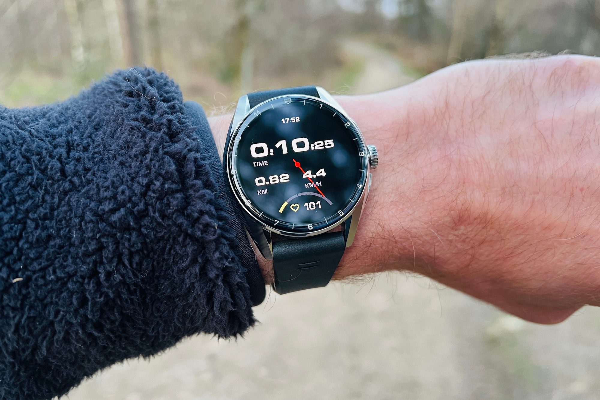 Tag Heuer Connected Calibre E4 workout screen.