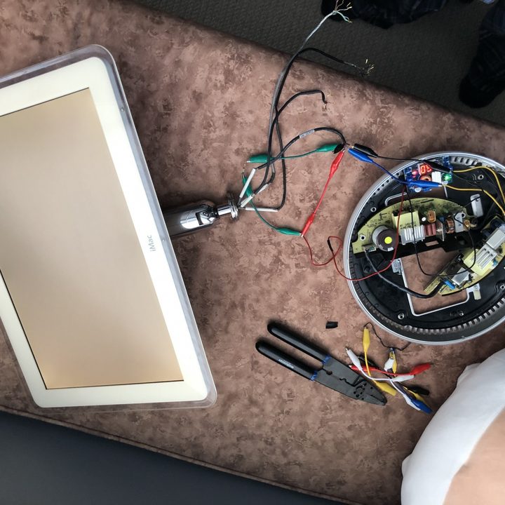 A modder decided to bring the iMac G4 back from the dead and equip it with an Apple M1 chip.