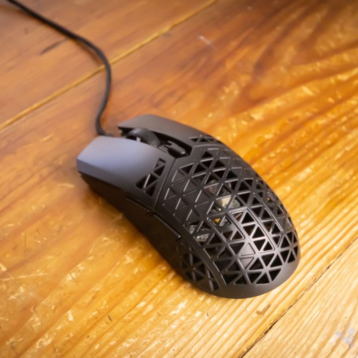 The top of the TUF M4 Air.