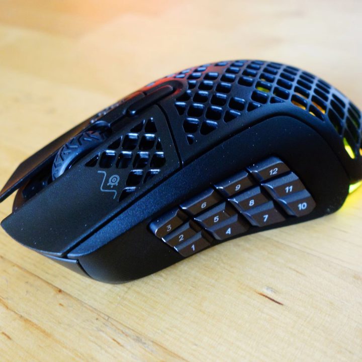 The Aerox 9 Wireless sits on a table.