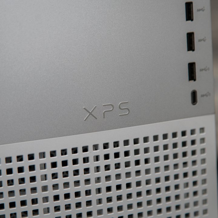 Logo on the Dell XPS Desktop.