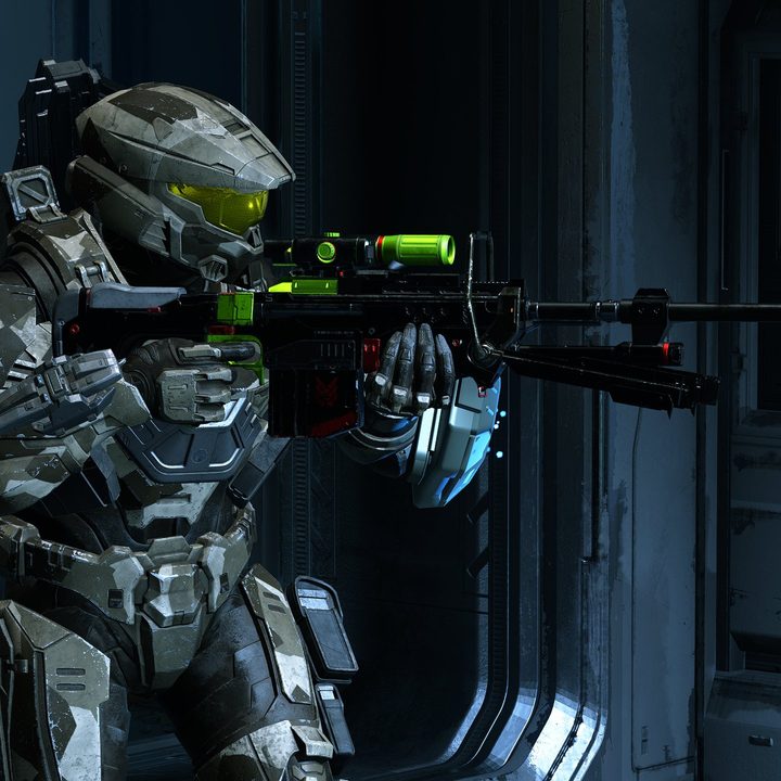 A Spartan lines up a shot with a sniper rifle in Halo Infinite.