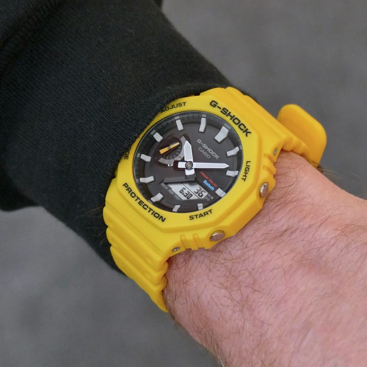 Side view of the G-Shock GA-B2100 on a man's wrist.