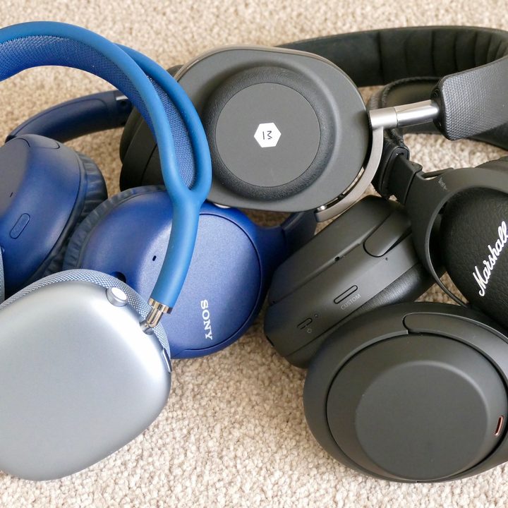Apple AirPods Max, Master & Dynamic MH20, Sony WH-1000XM4, Marshall Monitor 2, and Sony CN-W710 headphones together.