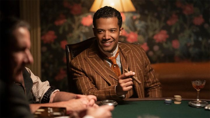 Jacob Anderson as Louis smiling in Interview with the Vampire.