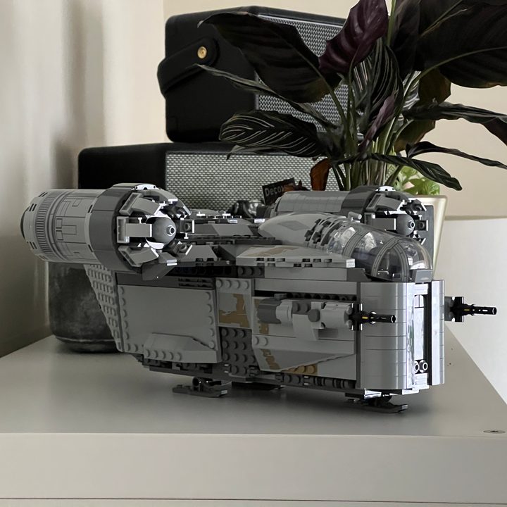 Apple iPhone 13 Pro photo of Legos.