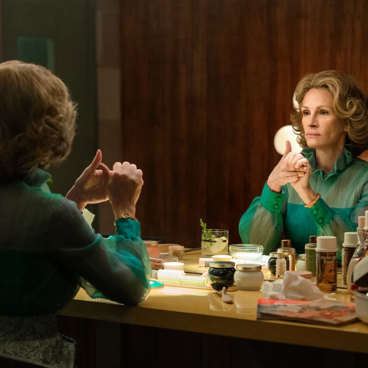 Julia Roberts looks at her reflection in a mirror in Gaslit.