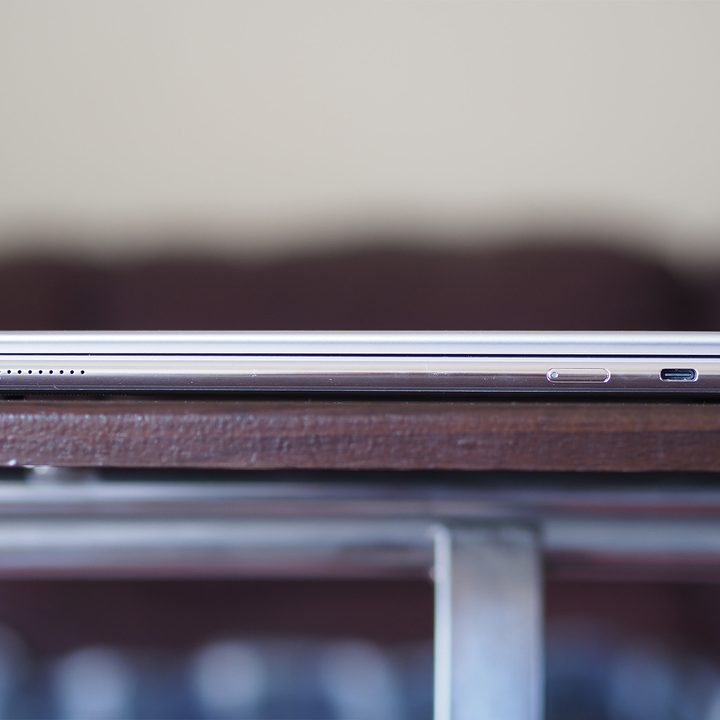 Lenovo Yoga 9i connectivity features including a USB-A 3.2 Gen 2 port, a USB-C 3.2 Gen 2 port, two USB-C 4 ports with Thunderbolt 4 support, and a 3.5mm audio jack.