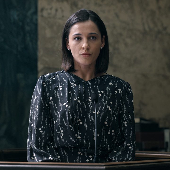 Naomi Scott stands in a witness box in Anatomy of a Scandal.