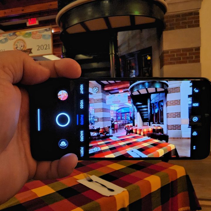 Photo of the OnePlus Nord N20 5G taking a photo.