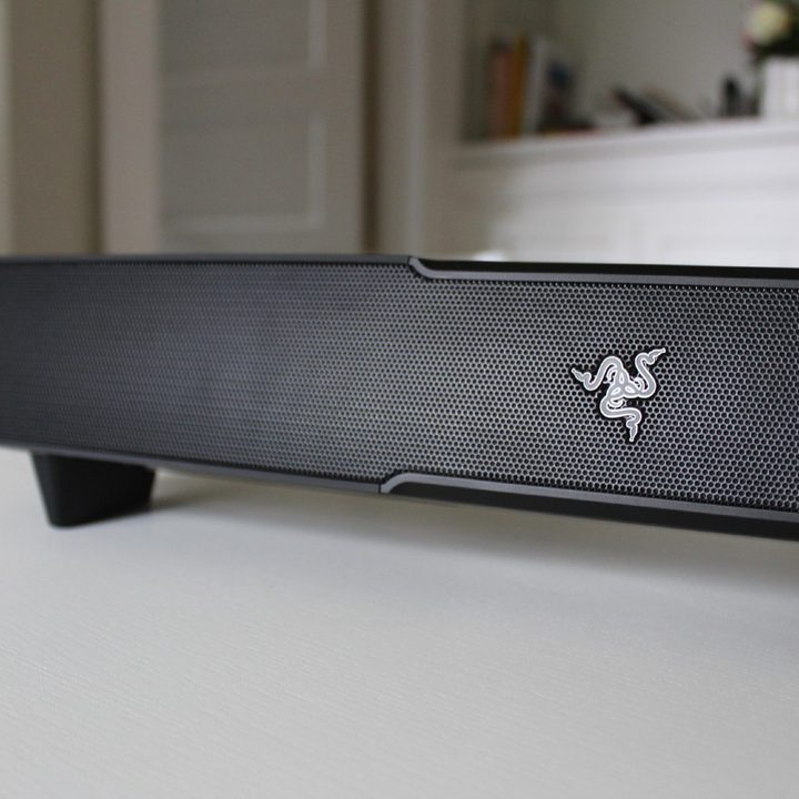 The Razer logo on the Leviathan V2 soundbar.