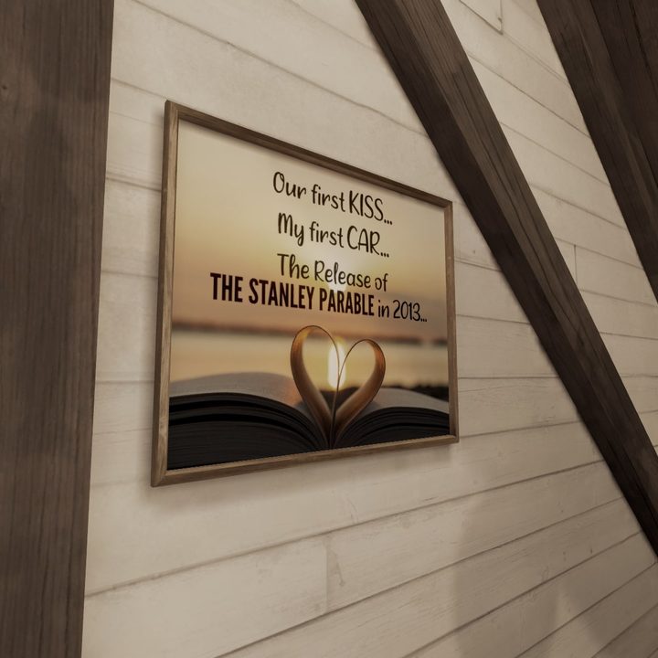 A framed photo in The Stanley Parable: Ultra Deluxe celebrates the original game.