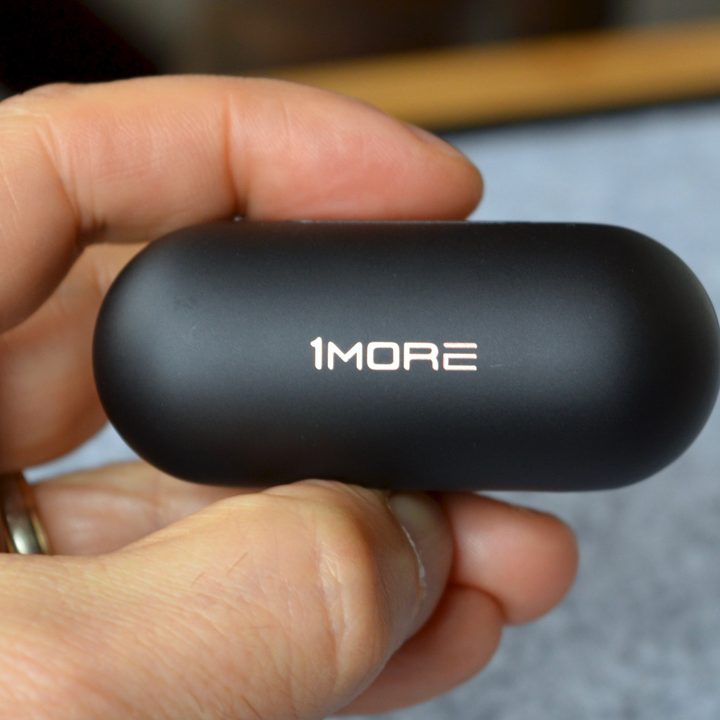 Detail of the 1More Evo charging case lid.