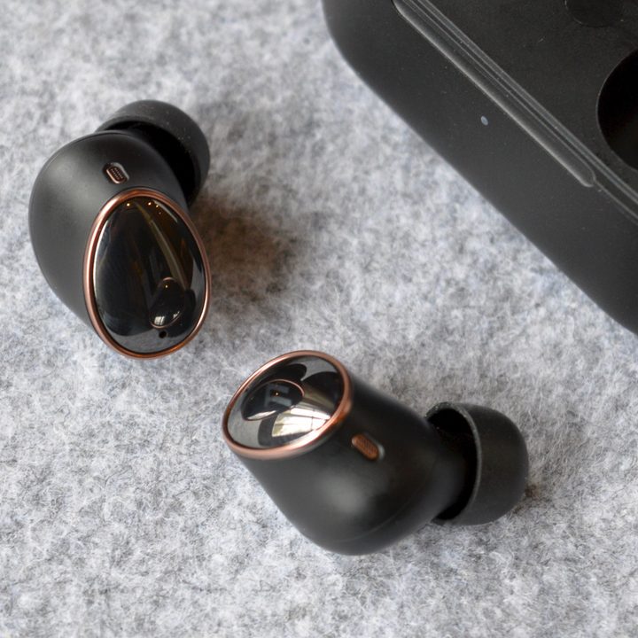 Close-up of the 1More Evo earbuds.