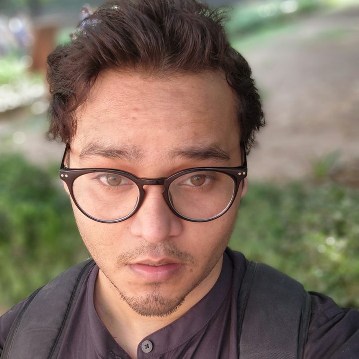 Daylight selfie sample Galaxy S22