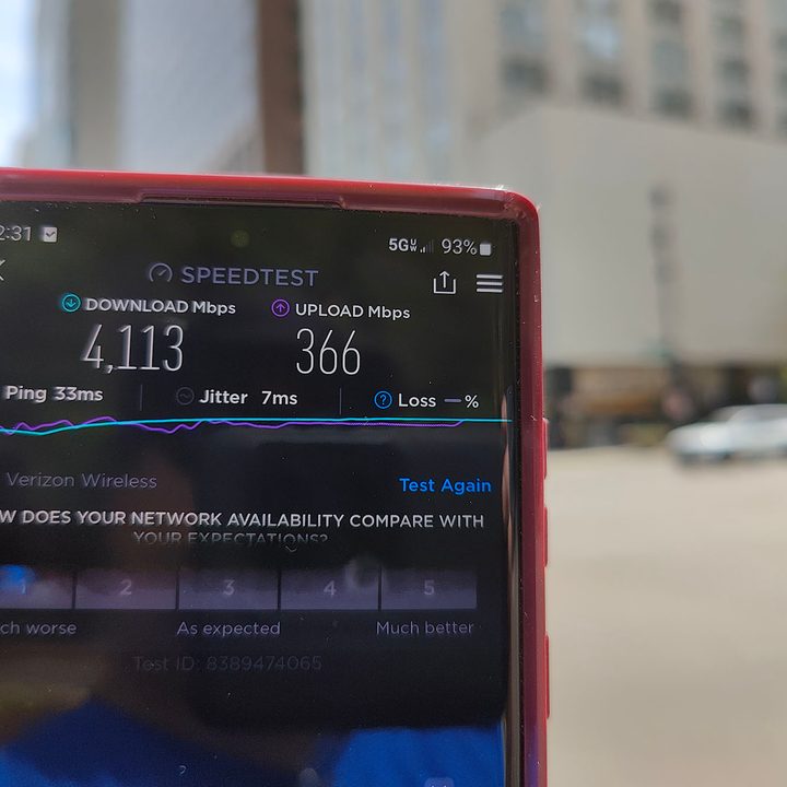 Speedtest results on a Samsung Galaxy S22 Ultra.