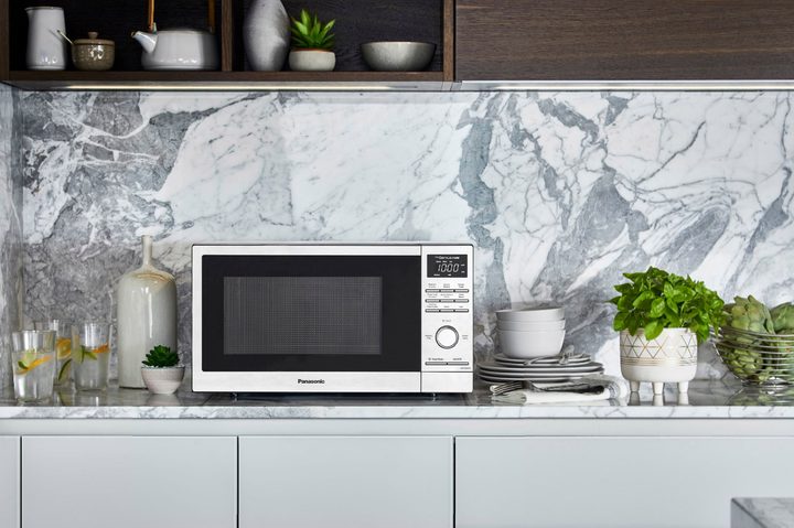 Panasonic microwave that works with Alexa.