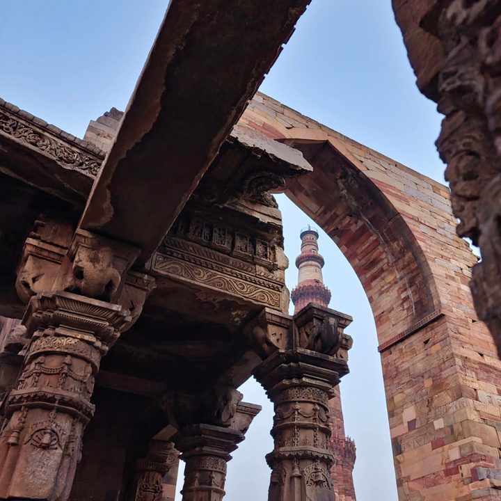 Unedited image of a structure Indian monument Qutub Minar shot on the Samsung Galaxy S22 Ultra in RAW.