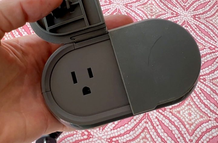 GE Cync smart plug review.