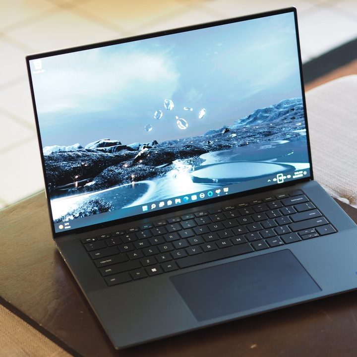 Dell XPS 15 9520 front view showing display and keyboard deck.