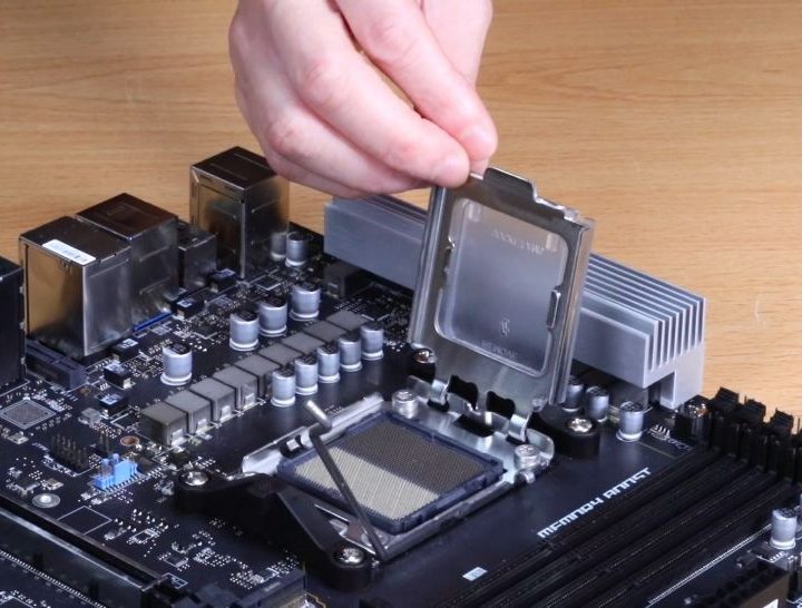 AMD AM5 socket.