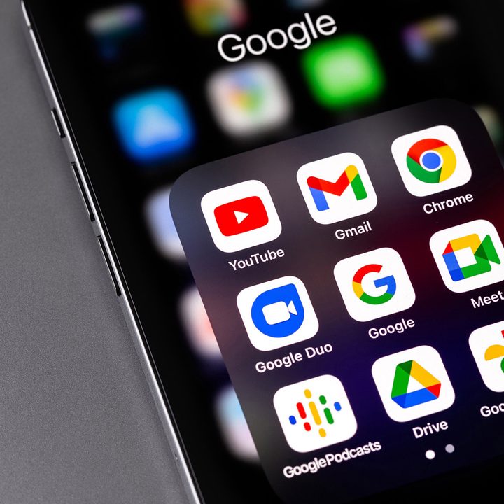 Google services (YouTube, Gmail, Chrome, Duo, Meet, Google Podcasts) icons app on smartphone screen.