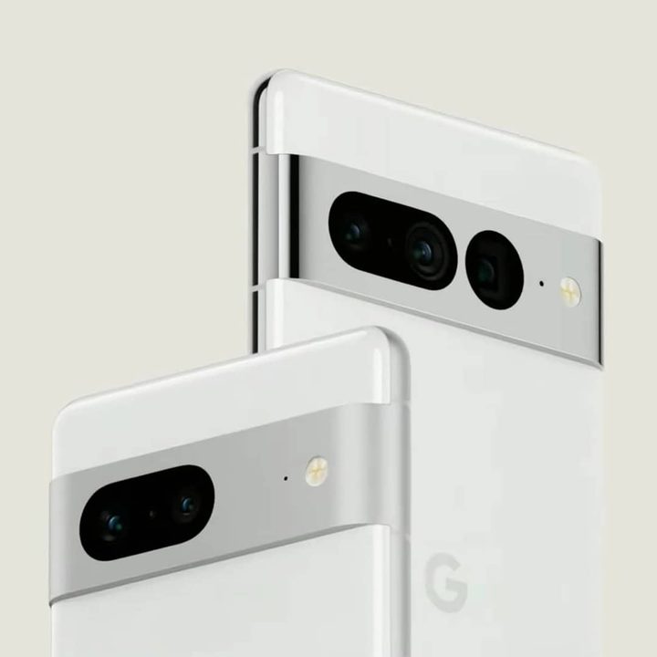 Google Pixel 7 and Pixel 7 Pro rear casing with camera bar.