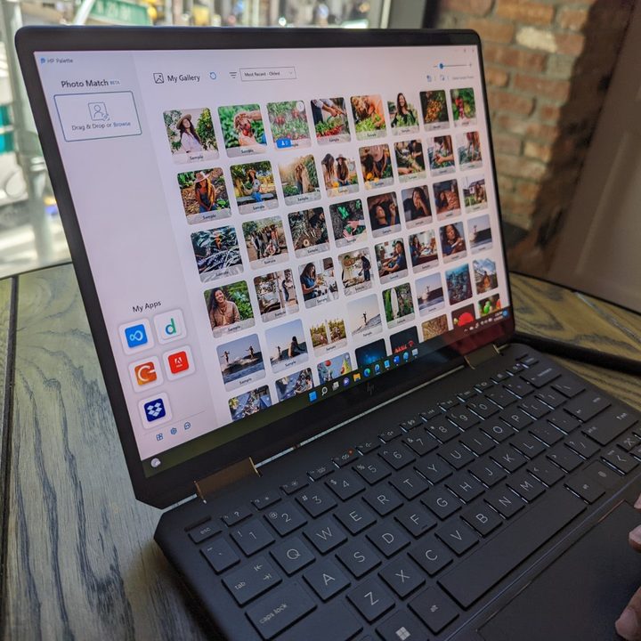 Software running on the HP Spectre x360 13.5 inch.