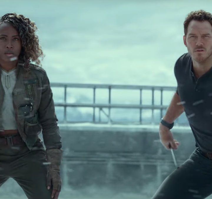 DeWanda Wise and Chris Pratt in Jurassic World Dominion.