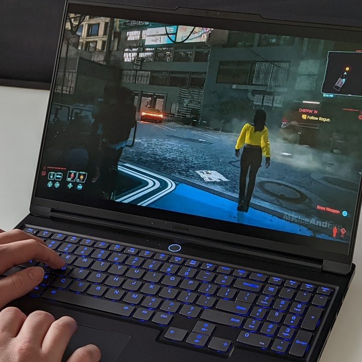 Cyberpunk 2077 video on the Lenovo Legion Slim 7i.