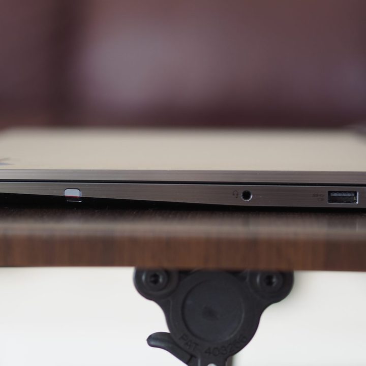 Lenovo ThinkPad X1 Yoga Gen 7 right side view showing ports.