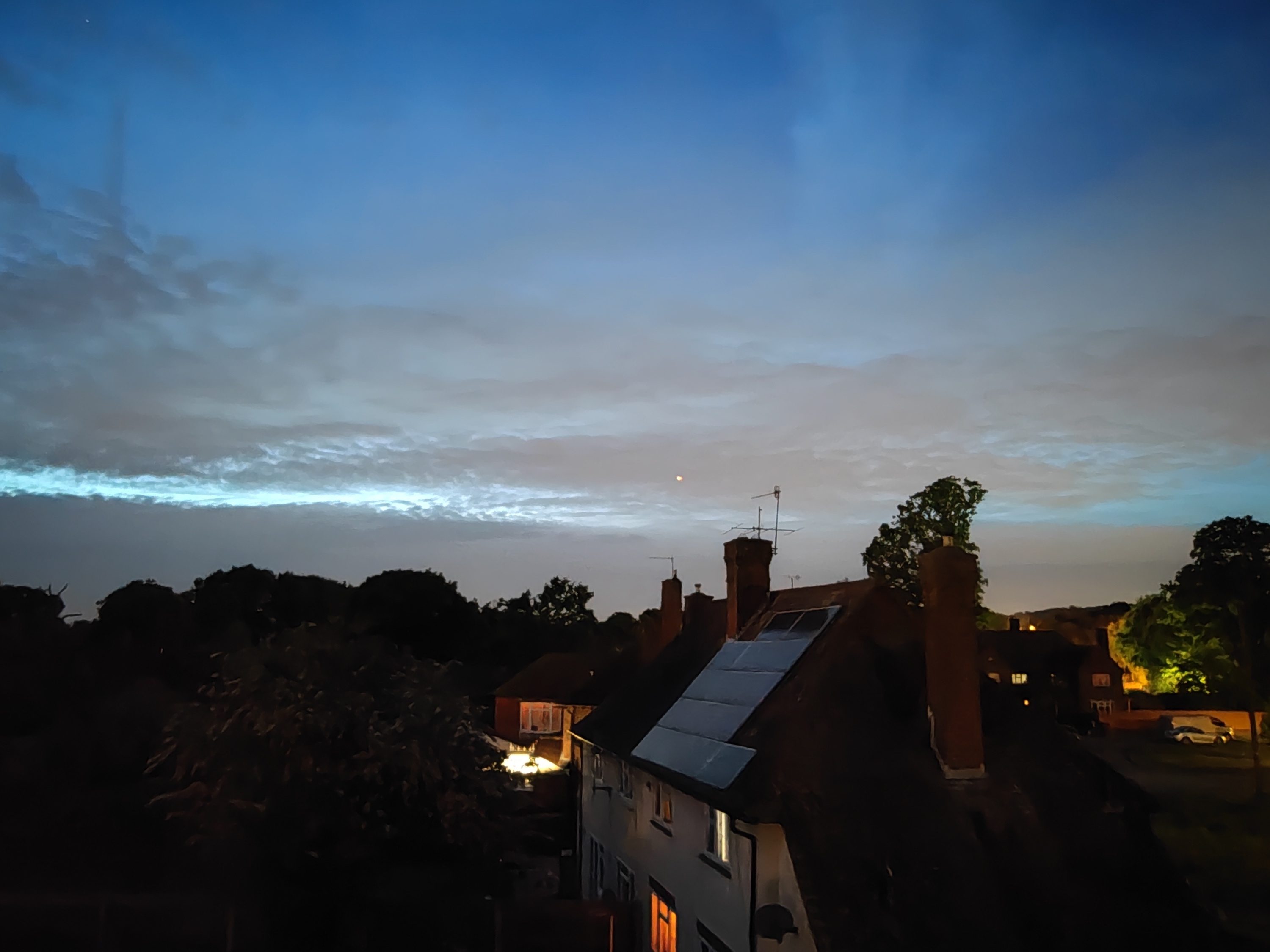 Night mode photo taken with the Honor Magic4 Pro.