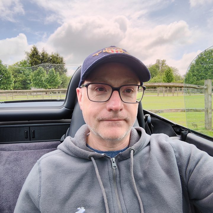 Honor Magic4 Pro photo taken with the selfie camera.