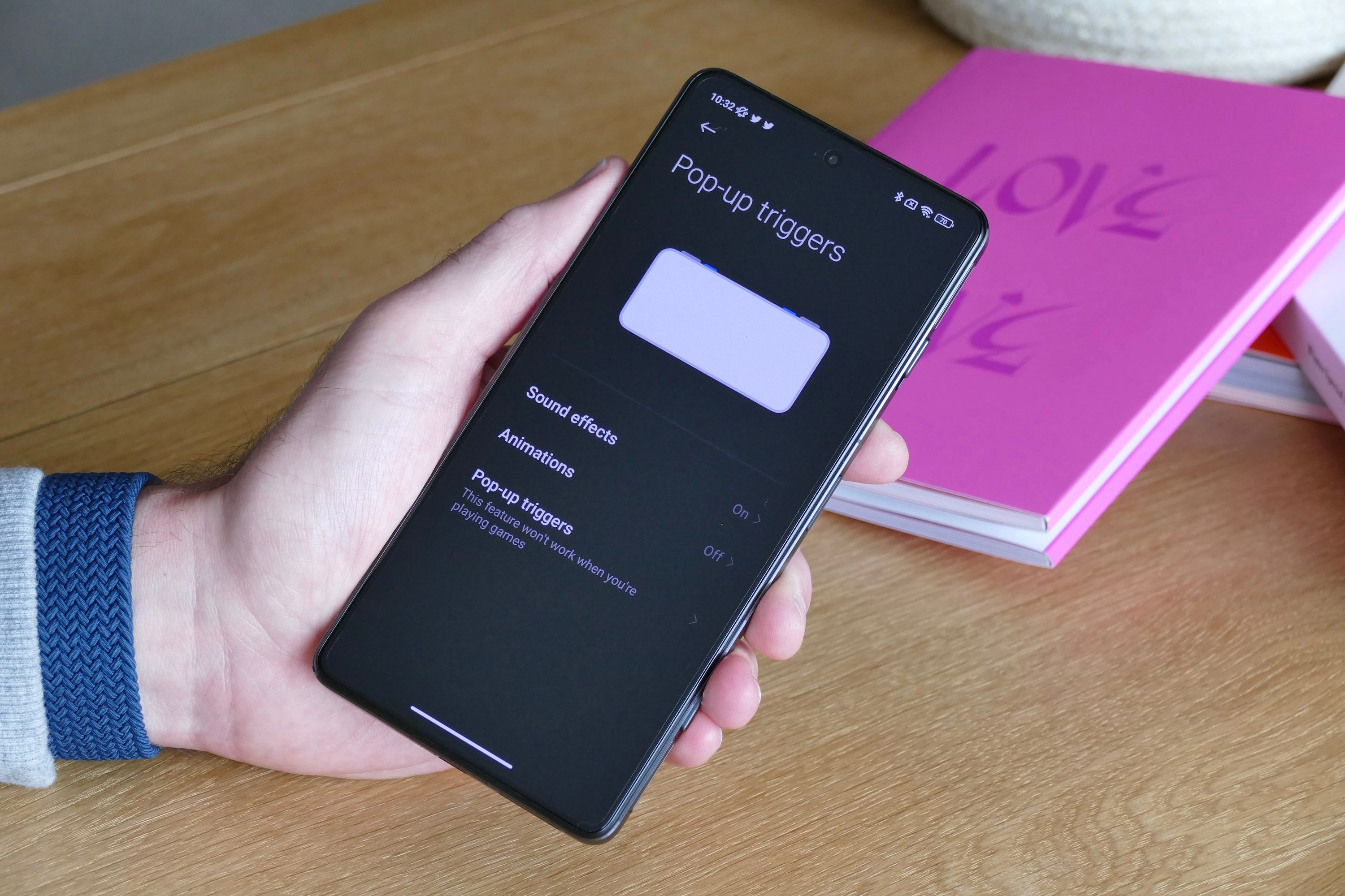 Poco F4 GT's shoulder button options menu.