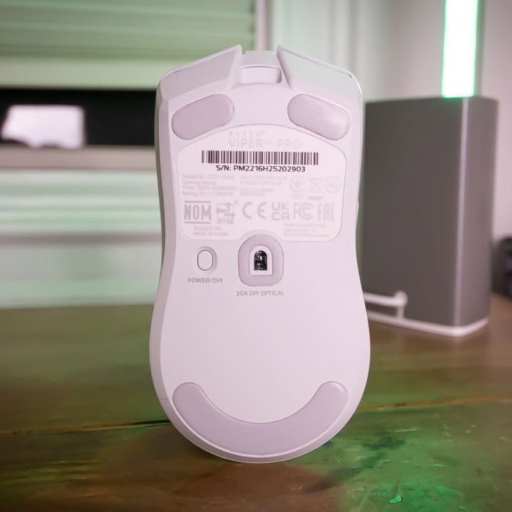 Razer Viper V2 Pro sensor standing up.
