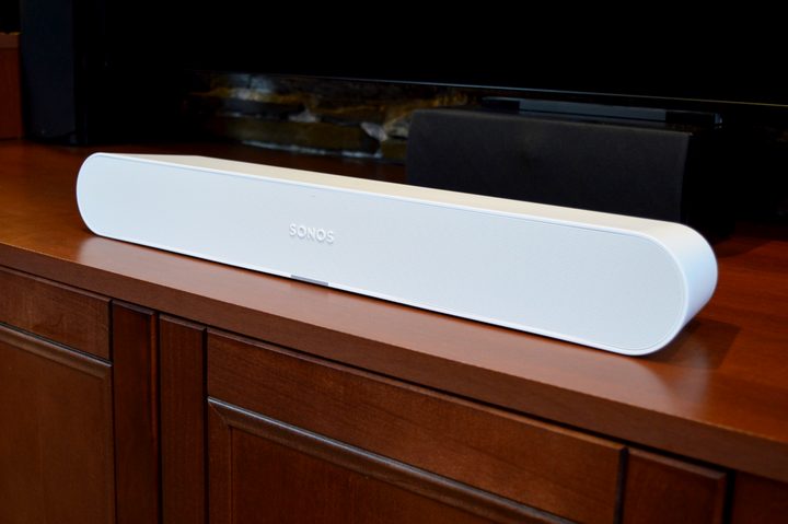 The Sonos Ray soundbar in white.