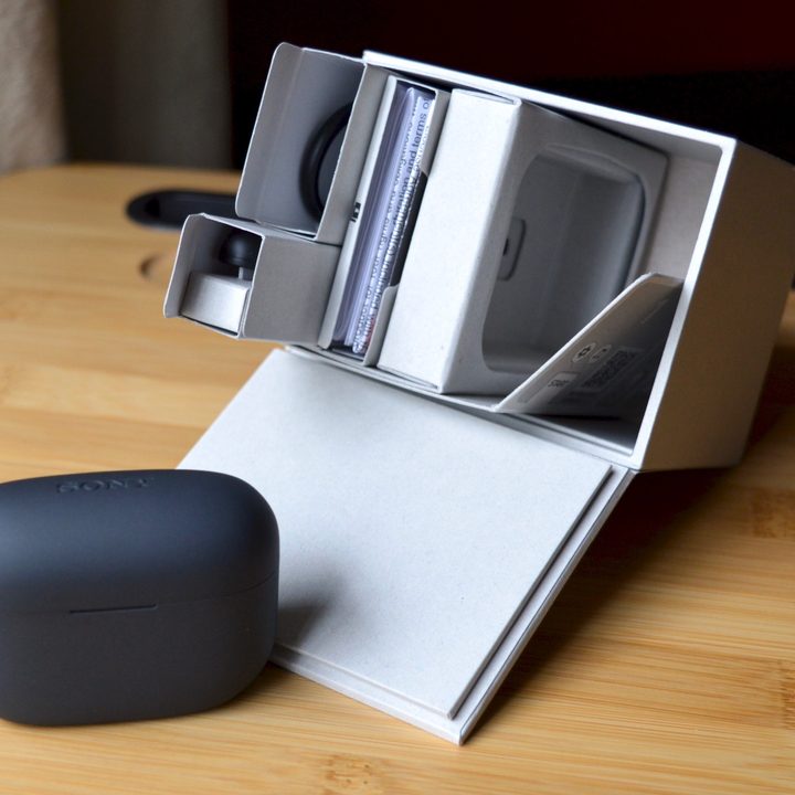 Sony LinkBuds S and packaging.