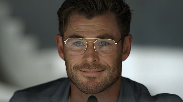 Chris Hemsworth in Spiderhead.