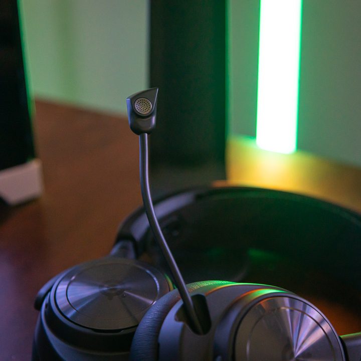 SteelSeries Arctis Nova Pro microphone extended.
