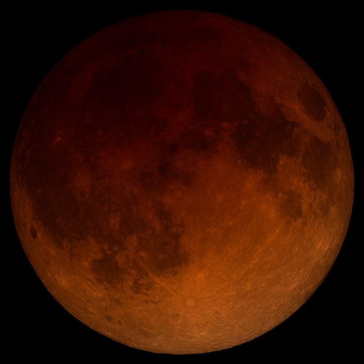 A telescopic visualization of the total lunar eclipse, happening May 15-16, 2022.