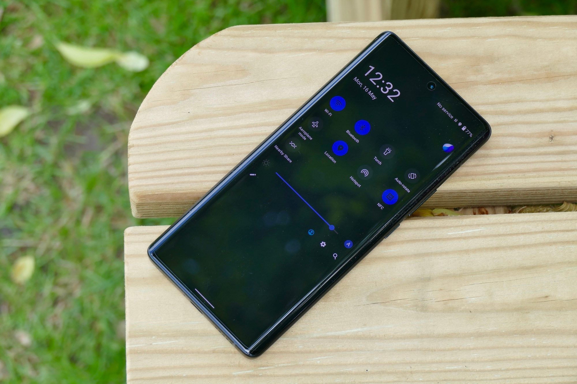 Vivo X80 Pro showing the Quick Settings panel.
