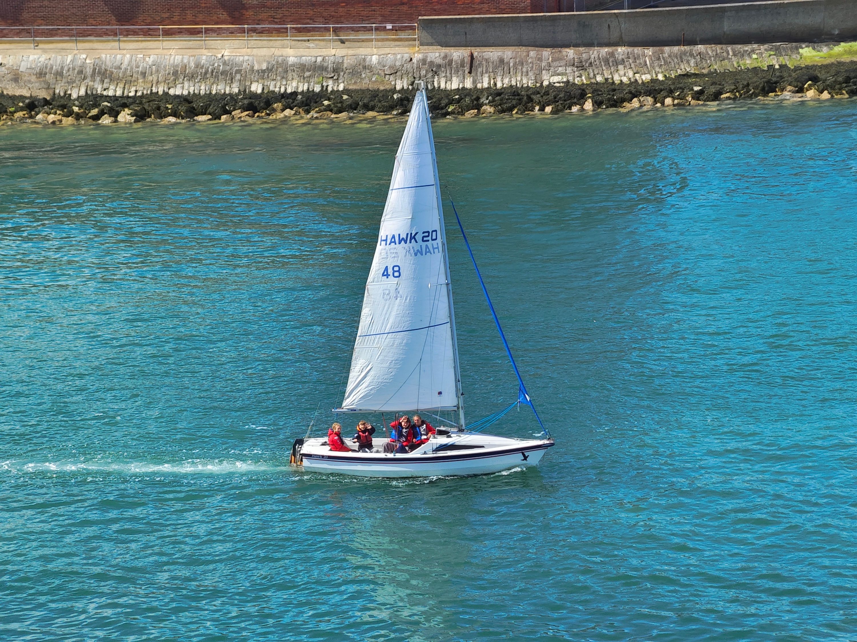 A 5x zoom photo of a yacht taken with the Vivo X80 Pro.