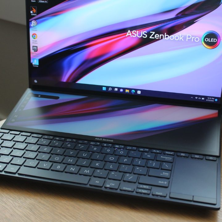 The front of the Zenbook Pro 14 Pro Duo.
