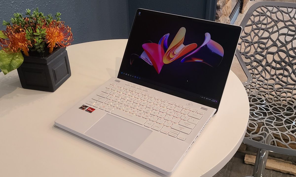 The ROG Zephyrus G14 (2022).