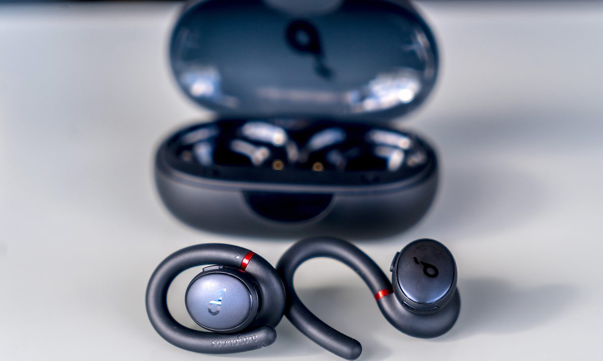Anker Soundcore Sport X10 loose in front of case.