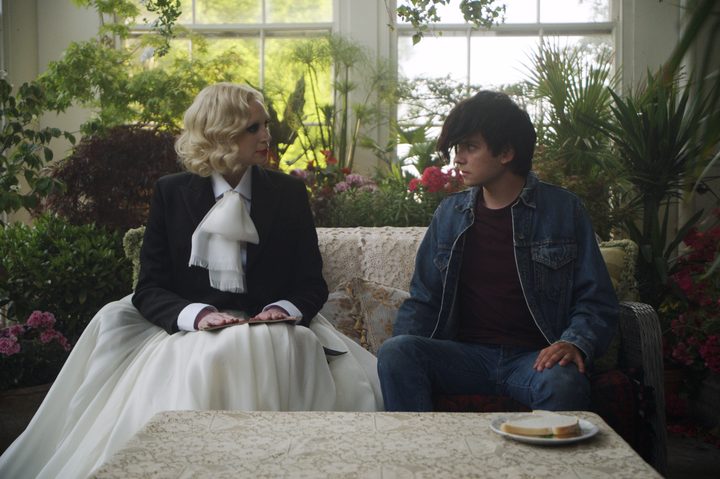 Jan Stevens and Billy Rubin sit on a sofa together in Flux Gourmet.
