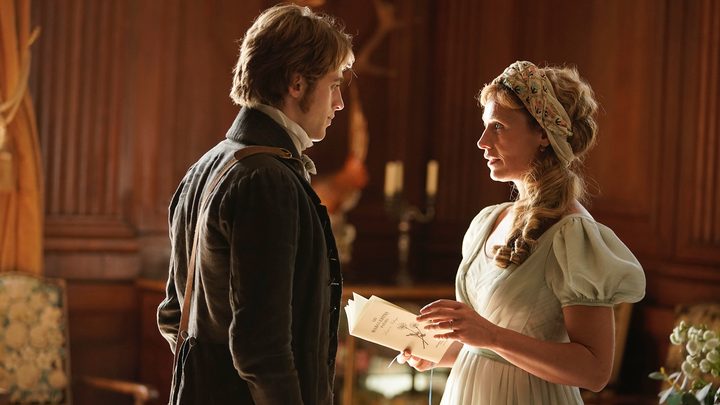 Lucien talks to a lady in Lost Illusions.
