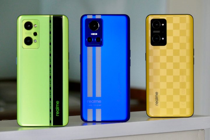 The Realme GT Neo 2, GT Neo 3, and GT Neo 3T seen from the back.
